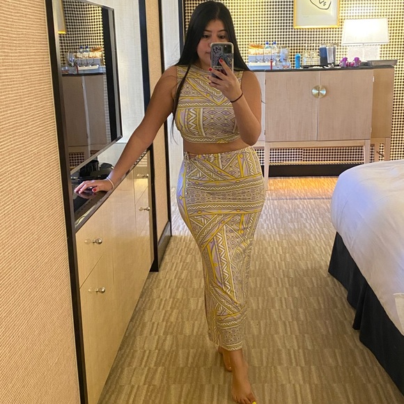 🦃24 HOUR SALE 🦃 Donatella Lilac Printed Crop Top - Picture 5 of 6